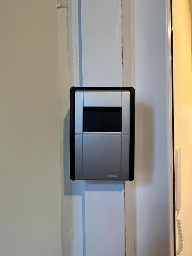 Apartment Schoenbrunn Near Metro Wina Bagian luar foto