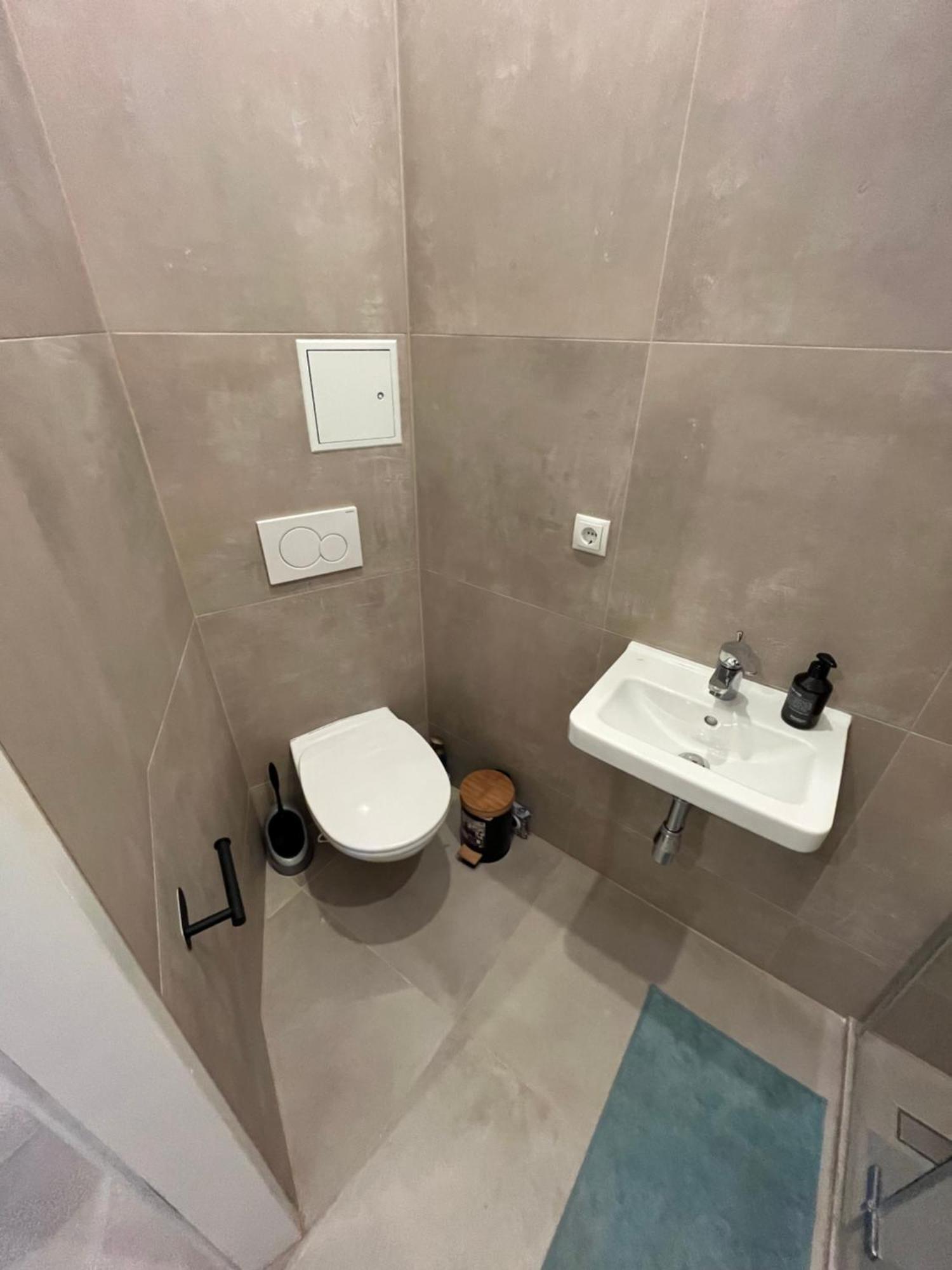 Apartment Schoenbrunn Near Metro Wina Bagian luar foto