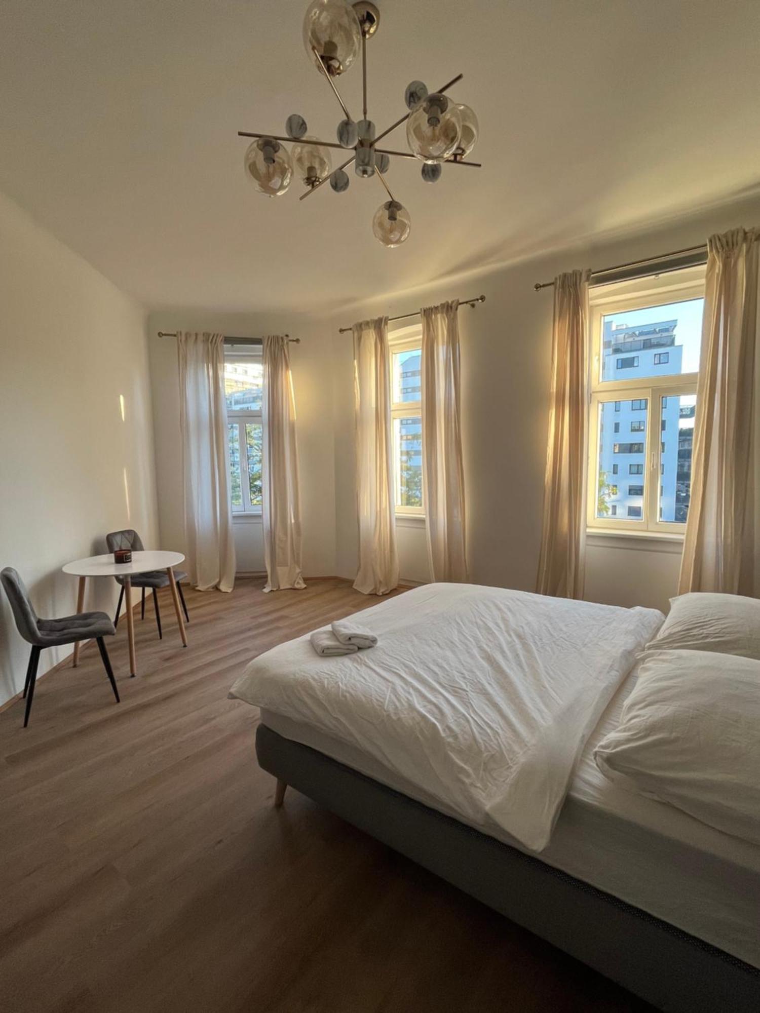 Apartment Schoenbrunn Near Metro Wina Bagian luar foto