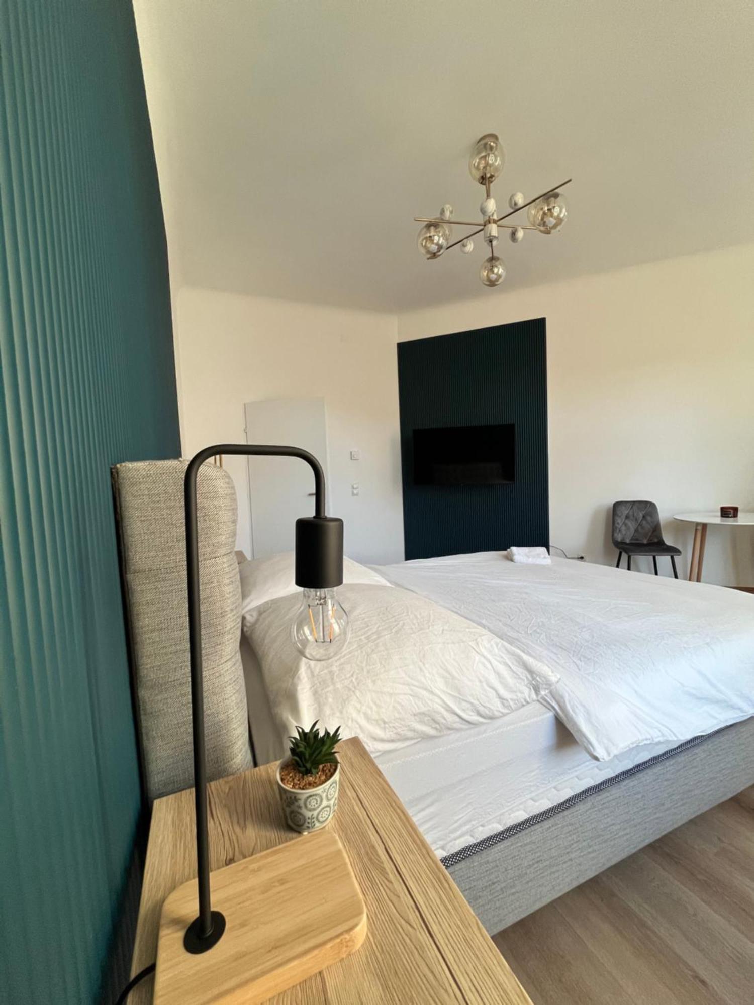 Apartment Schoenbrunn Near Metro Wina Bagian luar foto